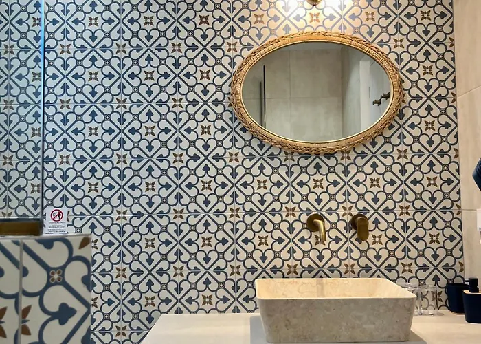 Theros - 2 Lägenhet